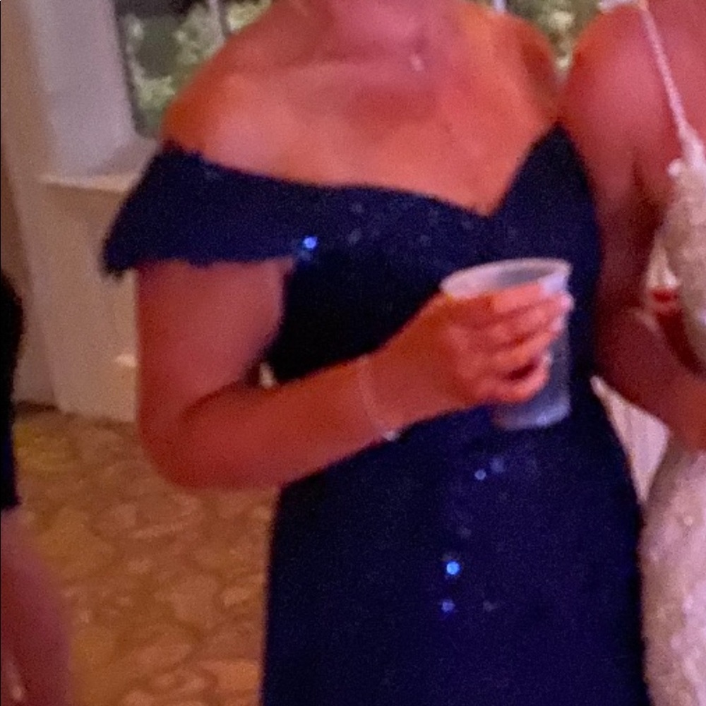 Size 6 navy long mother of the bride dress (150 lbs and 5’4”).